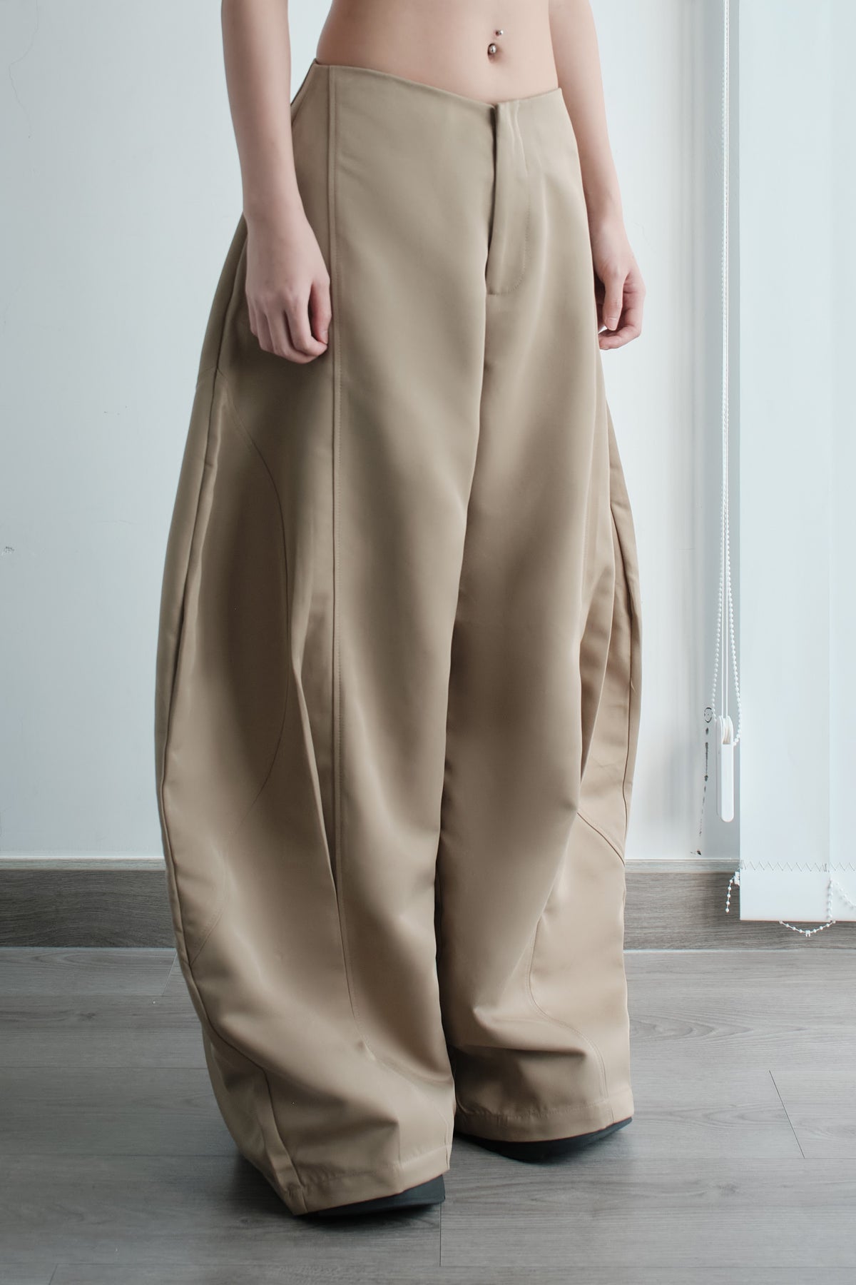 LUFT PANTS (CAPPUCCINO) 2