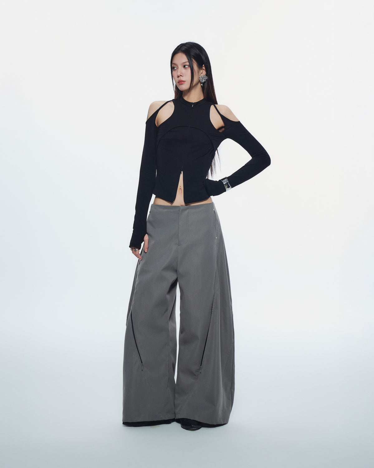 CASPIAN LONG SLEEVE TOP (BLACK) 4