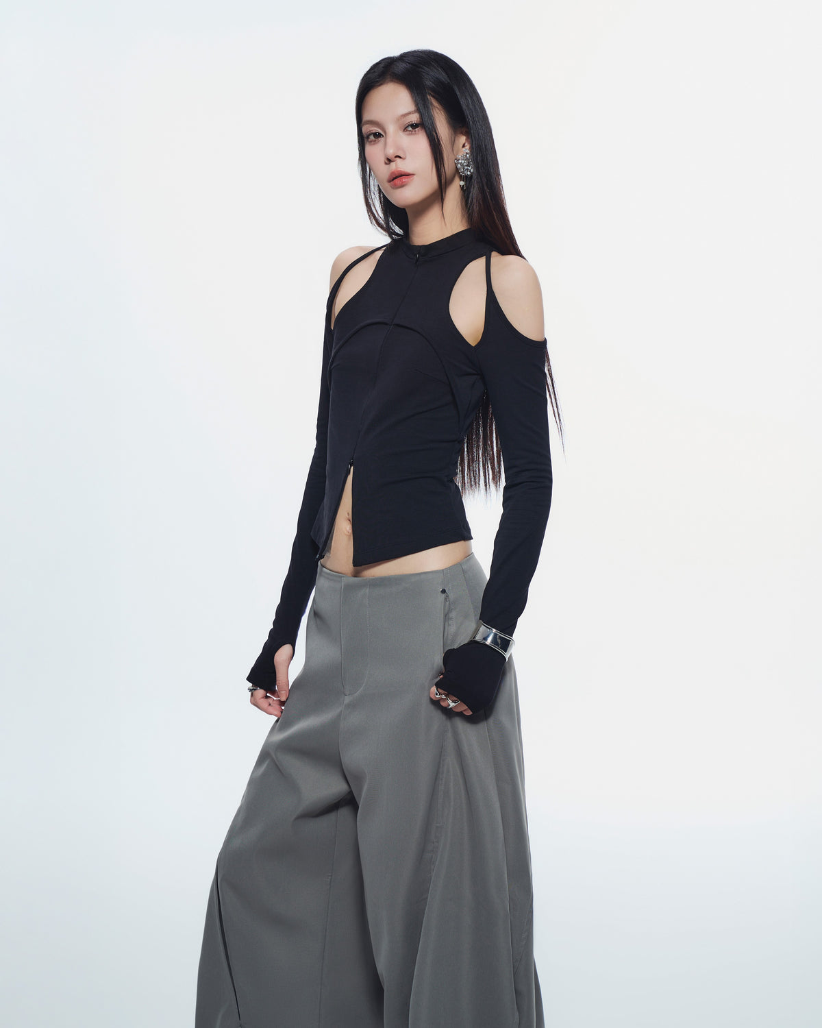 CASPIAN LONG SLEEVE TOP (BLACK) 3