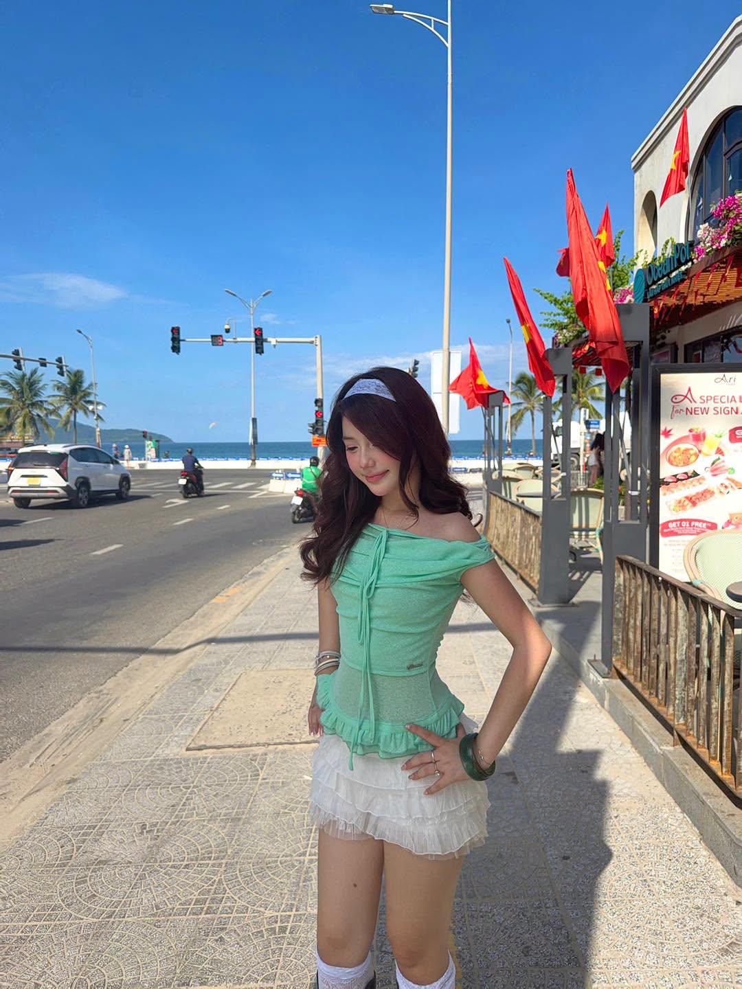 YUNA TOP