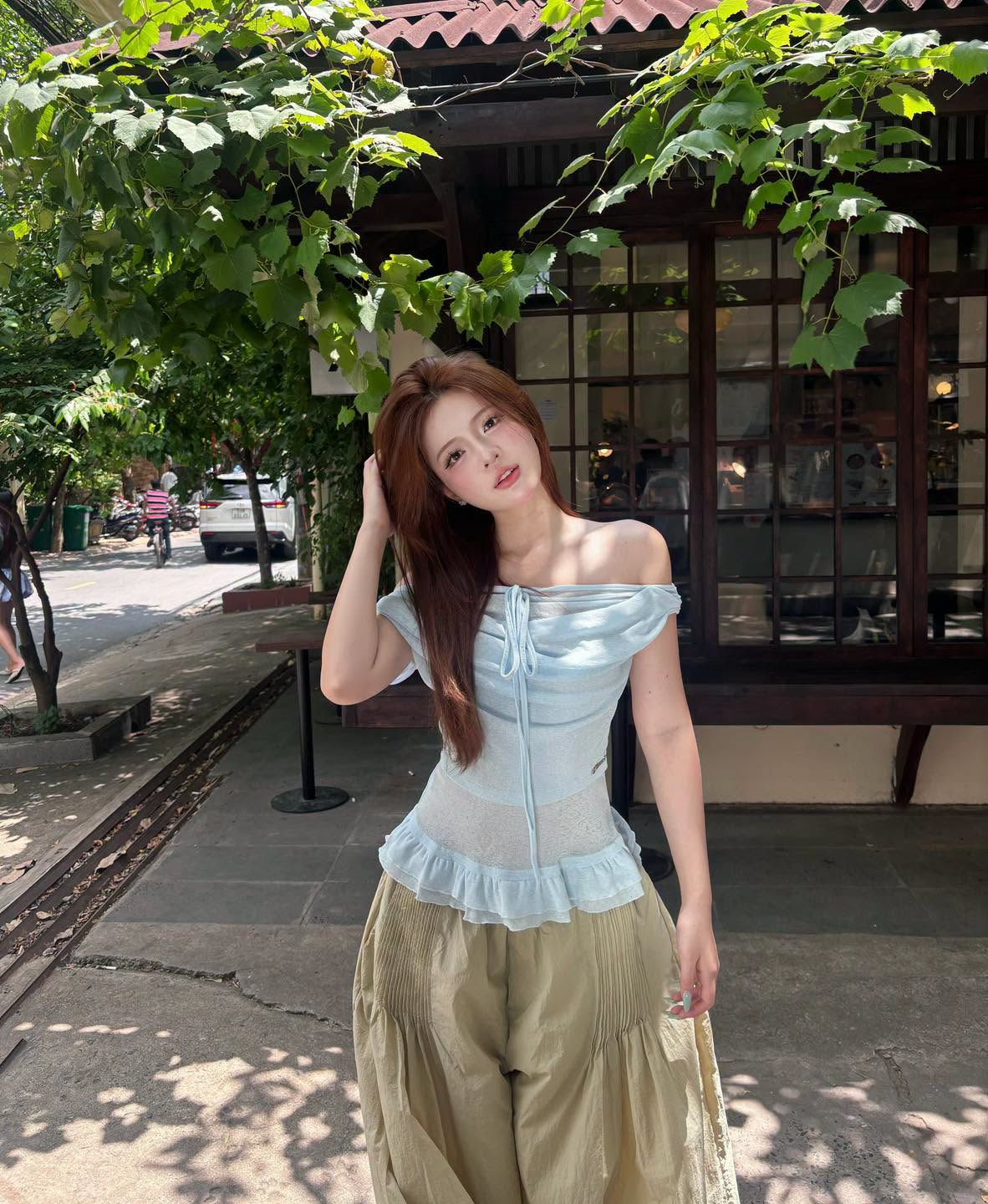 YUNA TOP