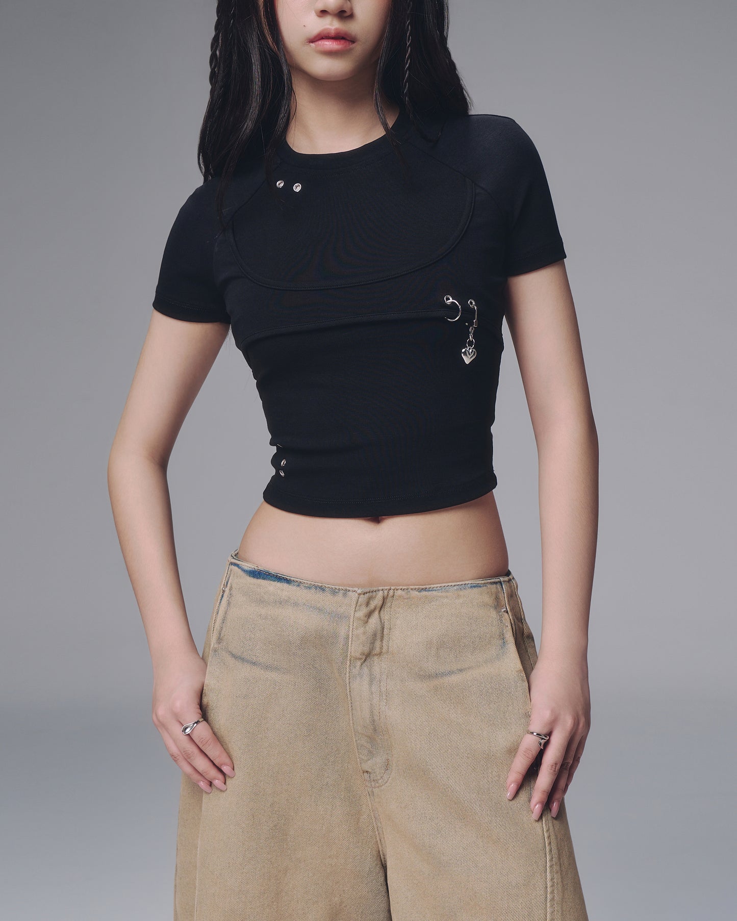 BUNNY CHARM VER. BABY TEE (BLACK)