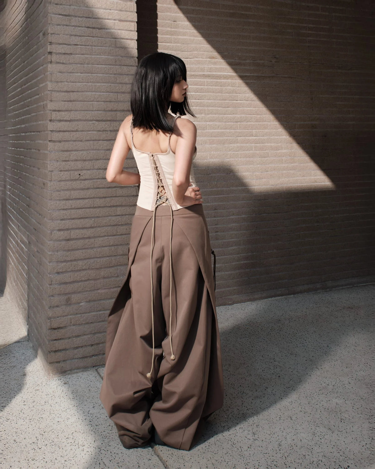 ARCHER PANTS (BROWN)